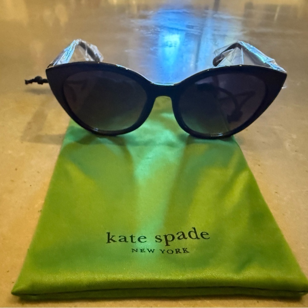 Kate Spade Black Sunglasses with Green Pouch